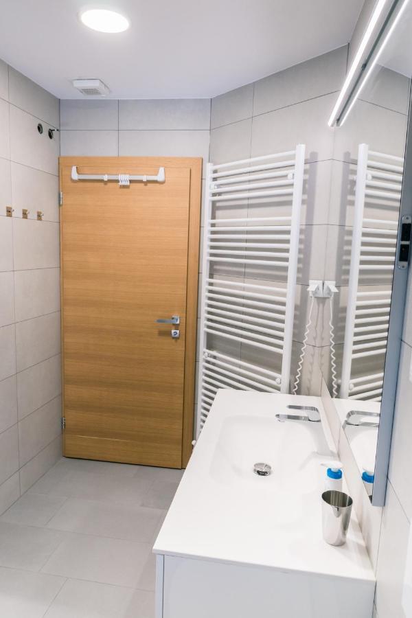 Apartma Tale โคบาริด ภายนอก รูปภาพ